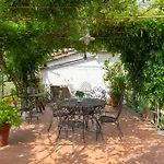 Borghetto Sant'angelo Apartment *