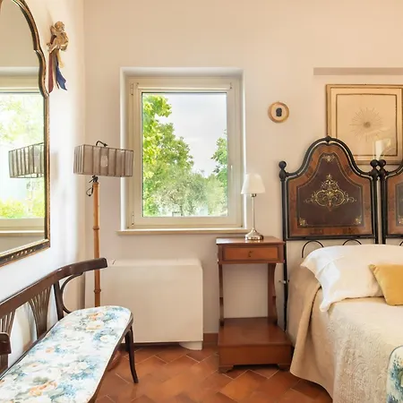 Апартаменты Borghetto Sant'angelo Сориано-нель-Чимино